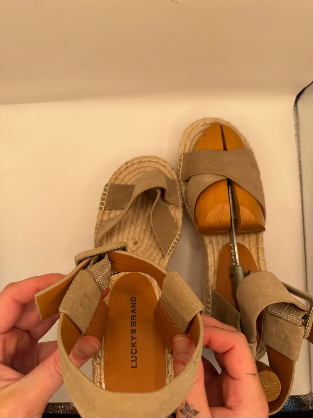 Lucky Brand Audrinah Espadrille Wedge Sandals Taupe Suede Leather Women’s 9.5
